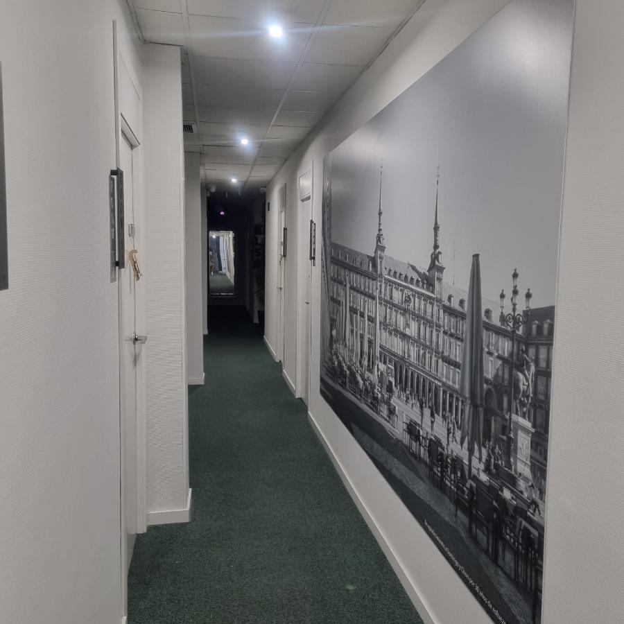 Hostal Lauria Madrid Extérieur photo