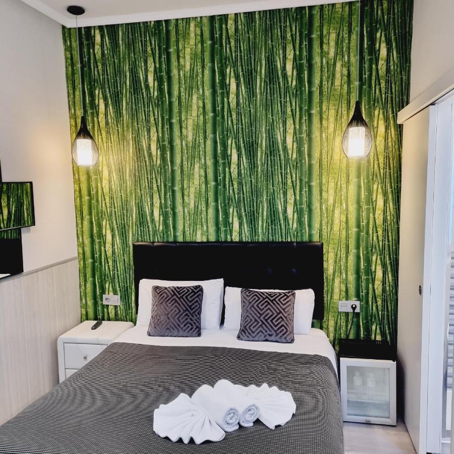 Hostal Lauria Madrid Extérieur photo