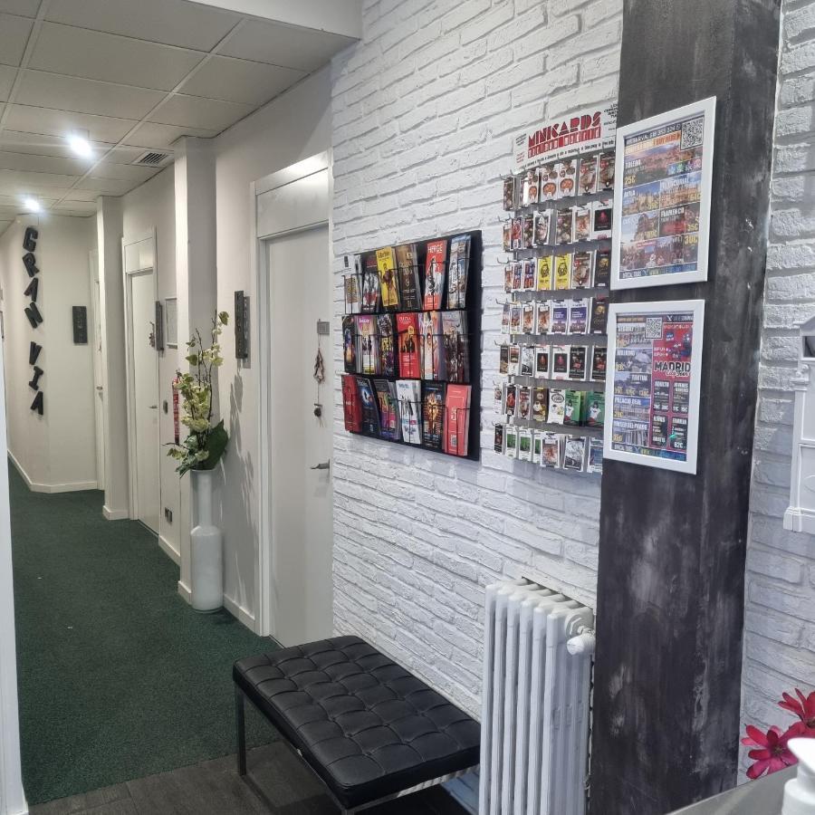 Hostal Lauria Madrid Extérieur photo