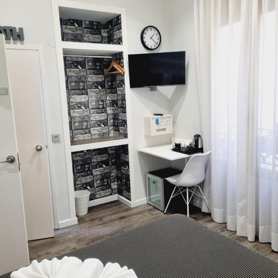 Hostal Lauria Madrid Extérieur photo