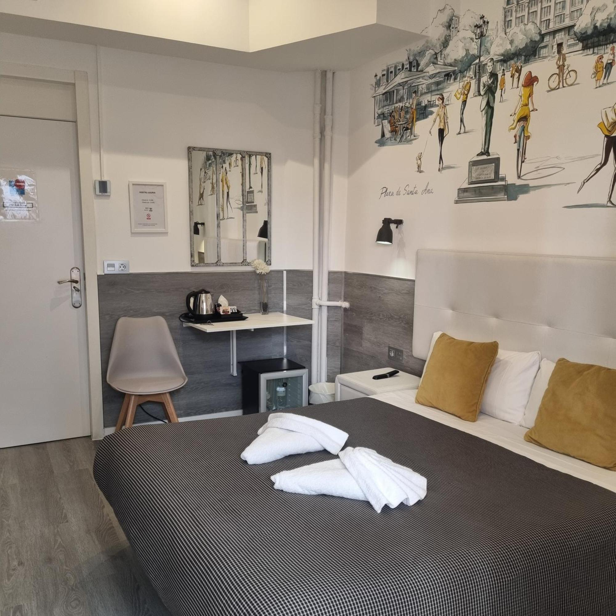 Hostal Lauria Madrid Extérieur photo