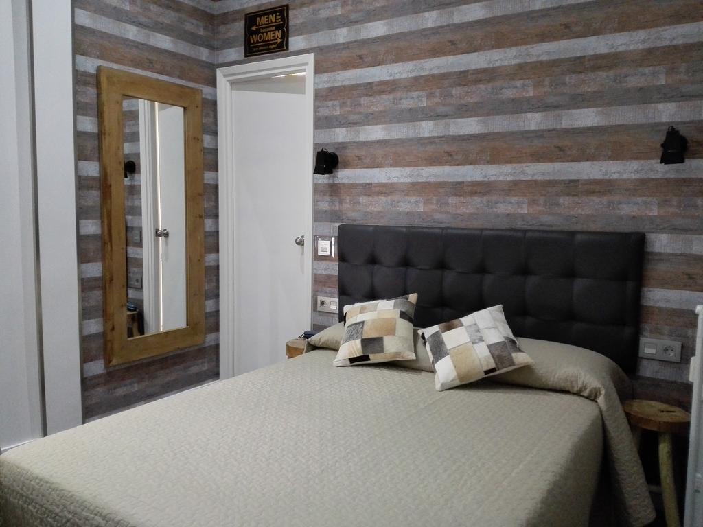Hostal Lauria Madrid Extérieur photo