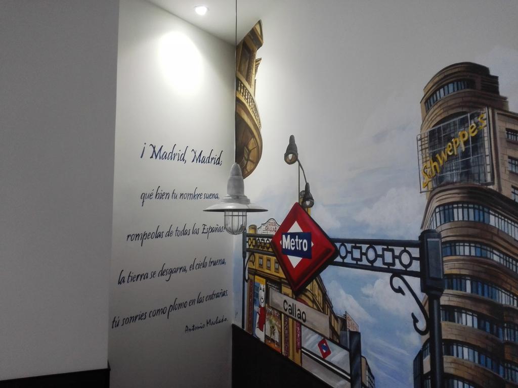 Hostal Lauria Madrid Extérieur photo