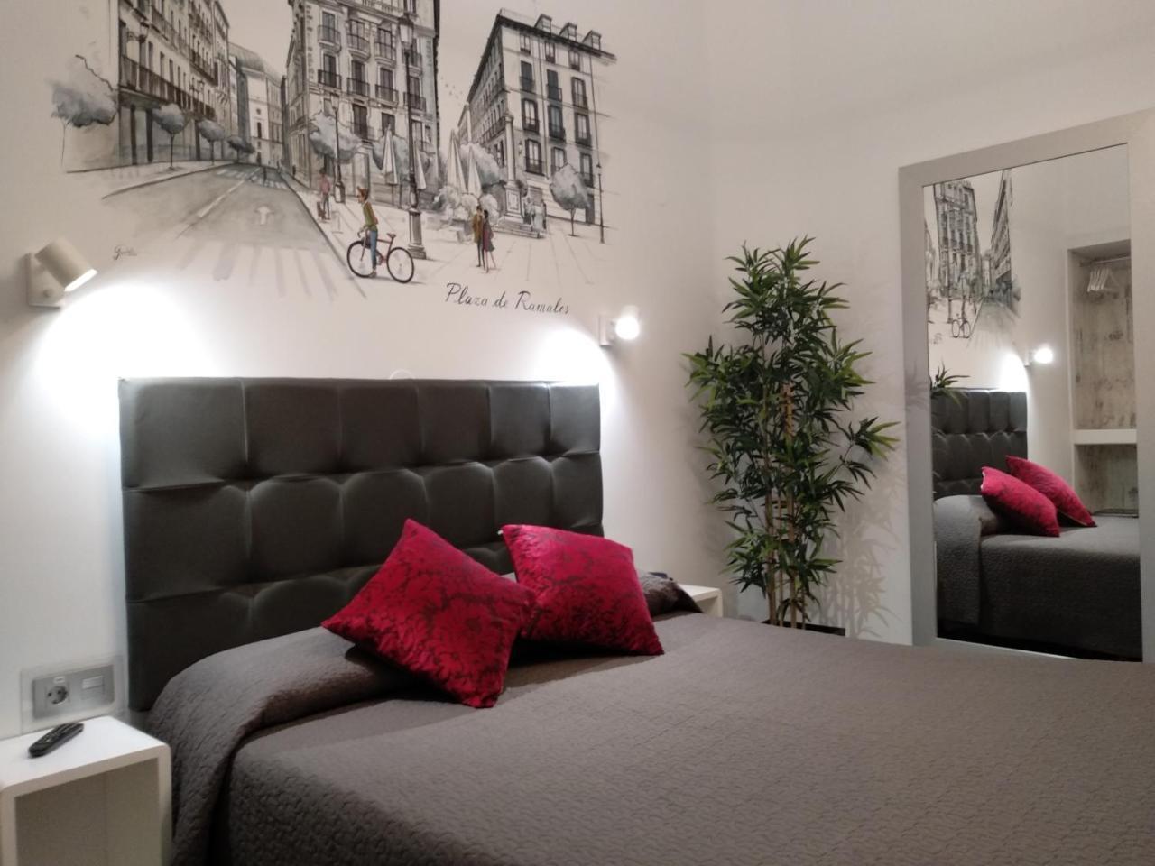 Hostal Lauria Madrid Extérieur photo